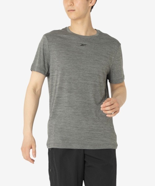 Reebok（リーボック）の「トレイン メランジ テック Tシャツ / ID TRAIN MELANGE TECH TEE（Tシャツ/カットソー・メンズ・グレー/ブラック・X-LARGE/SMALL/MEDIUM/LARGE）」の2枚目の写真