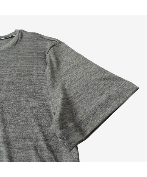 Reebok（リーボック）の「トレイン メランジ テック Tシャツ / ID TRAIN MELANGE TECH TEE（Tシャツ/カットソー・メンズ・グレー/ブラック・X-LARGE/SMALL/MEDIUM/LARGE）」の14枚目の写真
