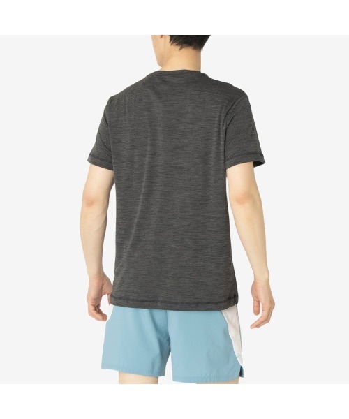 Reebok（リーボック）の「トレイン メランジ テック Tシャツ / ID TRAIN MELANGE TECH TEE（Tシャツ/カットソー・メンズ・グレー/ブラック・X-LARGE/SMALL/MEDIUM/LARGE）」の18枚目の写真