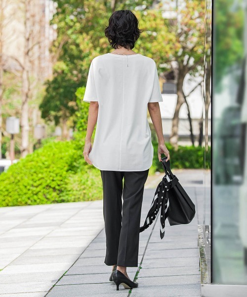 la.f…(ラエフ)の「【WEB限定】”細身パンツも怖くない”Tシャツチュニック(Tシャツ/カットソー・レディース・ホワイト/ベージュ・9号)」の10枚目の写真