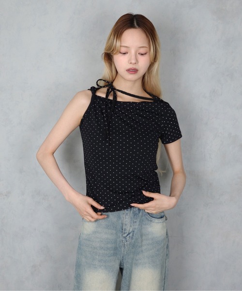 BARELY BLUE（ベアリーブルー）の「【 BARELY BLUE / ベアリーブルー 】 リボンネック ドット アシンメトリー オフショル 半袖 Tシャツ（Tシャツ/カットソー・レディース・ブラック/ホワイト/ピンク・FREE）」の11枚目の写真