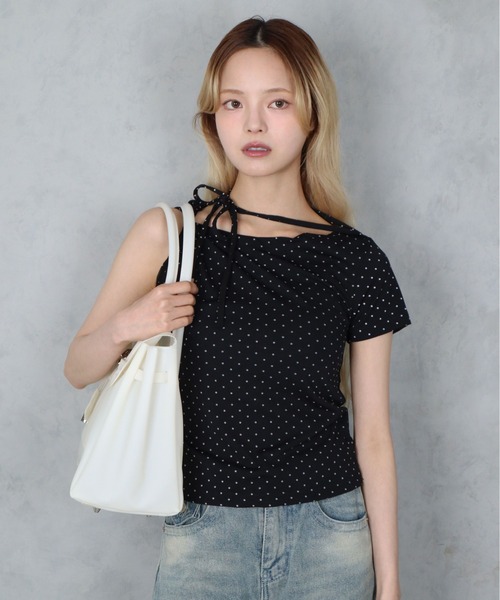 BARELY BLUE（ベアリーブルー）の「【 BARELY BLUE / ベアリーブルー 】 リボンネック ドット アシンメトリー オフショル 半袖 Tシャツ（Tシャツ/カットソー・レディース・ブラック/ホワイト/ピンク・FREE）」の12枚目の写真
