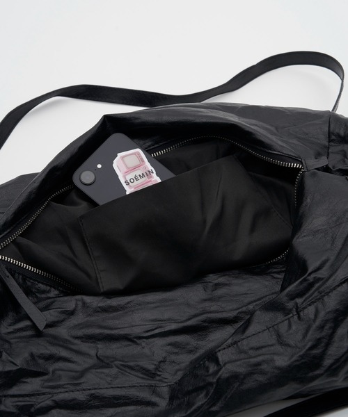 SOEMIN(ソミン)の「Light big bag/ライトビッグショルダーバッグ(ショルダーバッグ・レディース・ブラック・FREE)」の5枚目の写真