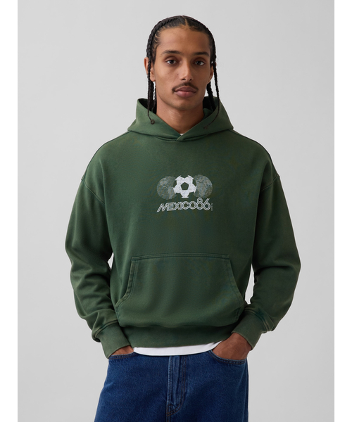 GAP(ギャップ)の「FIFA WORLD CUP(TM) ヴィンテージソフト フレンチテリー オーバーサイズ パーカー(パーカー・メンズ・ネイビー/ブルー/ブラック/ブルー系その他/グリーン/グリーン系その他/レッド/グレー・M/L/XL/XS/S)」の18枚目の写真