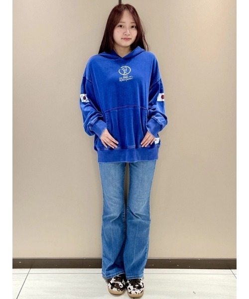 GAP(ギャップ)の「FIFA WORLD CUP(TM) ヴィンテージソフト フレンチテリー オーバーサイズ パーカー(パーカー・メンズ・ネイビー/ブルー/ブラック/ブルー系その他/グリーン/グリーン系その他/レッド/グレー・M/L/XL/XS/S)」の11枚目の写真