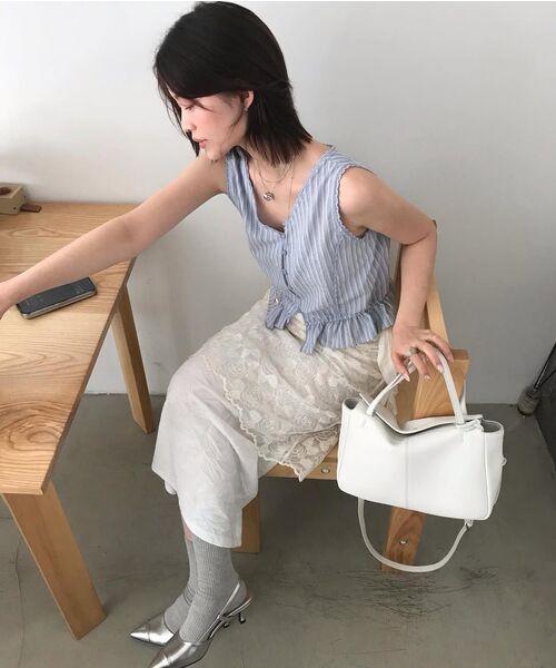 FRIVER07（フリバー07）の「V-neck lace sleeveless blouse [FRSP08BL04]_Sky blue（シャツ/ブラウス・レディース・スカイブルー・FREE）」の4枚目の写真