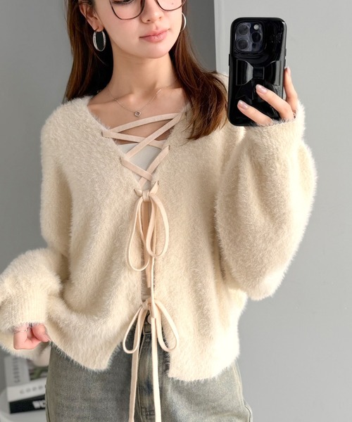 mily bilet(ミウィビレット)の「【mily bilet】前も後ろも、リボンで映える。前後2wayレースアップフェザーニットカーディガン(カーディガン/ボレロ・レディース・イエロー/チャコールグレー/ピンク/アイボリー・X-LARGE/LARGE/SMALL/MEDIUM)」の11枚目の写真