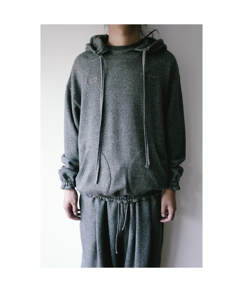 SHINYAKOZUKA（シンヤコヅカ）の「ordinary home 40's hoodie(ISSUE#9)（パーカー・メンズ・ブラック/チャコール/ヘザーグレー・X-SMALL/SMALL/MEDIUM/LARGE）」の13枚目の写真
