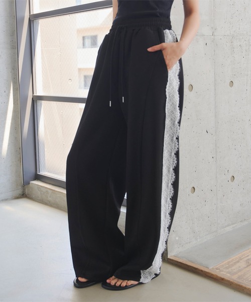 KOBE LETTUCE(コウベレタス)の「脇レースダンボールカーブパンツ(スウェットパンツ・レディース・ブラック/グレー/ネイビー・M/PM)」の6枚目の写真