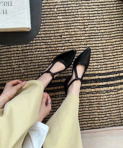 Lace Ladies(レースレディース)の「レザー調 ダブル Tストラップ ポインテッドトゥ パンプス(パンプス・レディース・ベージュ/ブラック・25cm/24.5cm/24cm/23.5cm/23cm/22.5cm)」の5枚目の写真