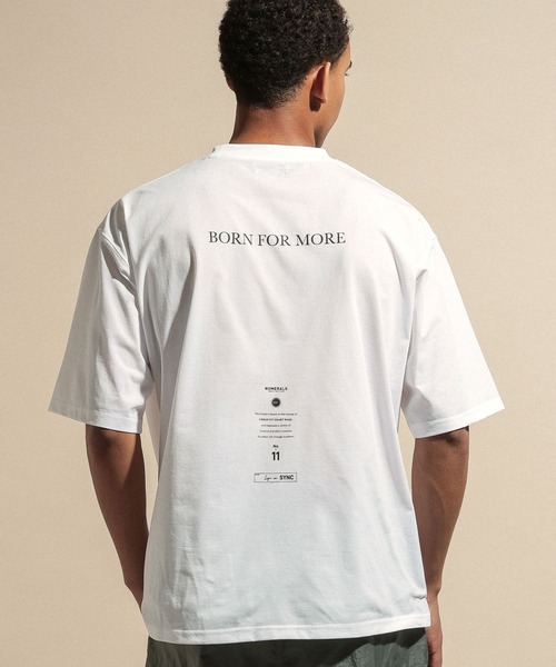 NUMERALS（ヌメラルズ）の「[NUMERALS]MESSAGE PRINT SHORT SLEEVE T-SHIRT（Tシャツ/カットソー・メンズ・ホワイト/キャメル/ブラック・LARGE/MEDIUM）」の4枚目の写真