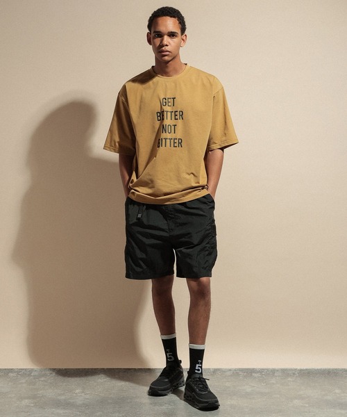 NUMERALS（ヌメラルズ）の「[NUMERALS]MESSAGE PRINT SHORT SLEEVE T-SHIRT（Tシャツ/カットソー・メンズ・ホワイト/キャメル/ブラック・LARGE/MEDIUM）」の11枚目の写真