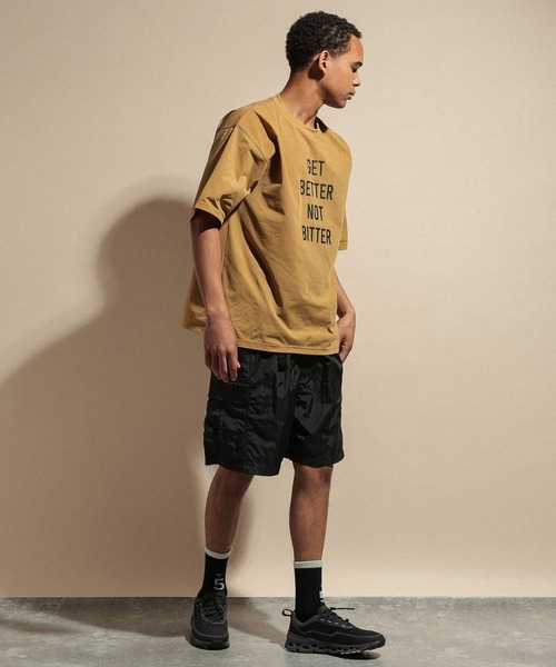 NUMERALS（ヌメラルズ）の「[NUMERALS]MESSAGE PRINT SHORT SLEEVE T-SHIRT（Tシャツ/カットソー・メンズ・ホワイト/キャメル/ブラック・LARGE/MEDIUM）」の12枚目の写真