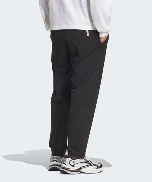 adidas(アディダス)の「M ESS+ ウーブン パンツ / アディダス adidas(スウェットパンツ・メンズ・ブラック・X-LARGE/XX-LARGE/MEDIUM/SMALL/LARGE/3XL/X-SMALL)」の2枚目の写真