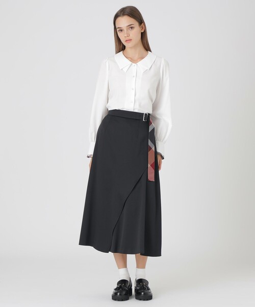 BLUE LABEL CRESTBRIDGE(ブルーレーベルクレストブリッジ)の「マットサテンアシンメトリースカート(スカート・レディース・ブラック/ホワイト/レッド・36/38)」の12枚目の写真