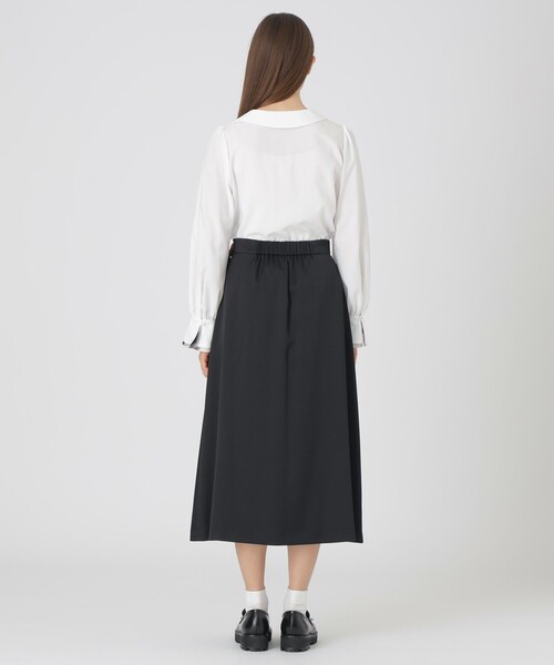BLUE LABEL CRESTBRIDGE(ブルーレーベルクレストブリッジ)の「マットサテンアシンメトリースカート(スカート・レディース・ブラック/ホワイト/レッド・36/38)」の14枚目の写真