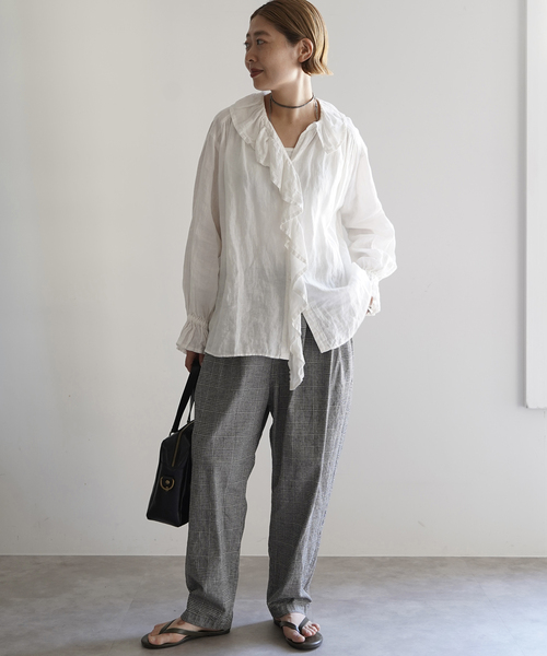 JOURNAL STANDARD LUXE(ジャーナルスタンダード ラックス)の「CLアムンゼン タックテーパーパンツ(その他パンツ・レディース・ブラックミックス/ブラック系その他・FREE)」の6枚目の写真