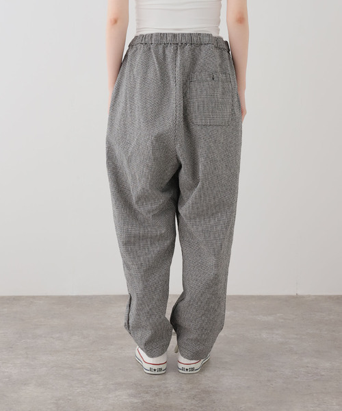 JOURNAL STANDARD LUXE(ジャーナルスタンダード ラックス)の「CLアムンゼン タックテーパーパンツ(その他パンツ・レディース・ブラックミックス/ブラック系その他・FREE)」の11枚目の写真