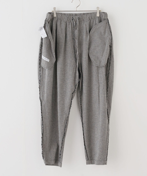 JOURNAL STANDARD LUXE(ジャーナルスタンダード ラックス)の「CLアムンゼン タックテーパーパンツ(その他パンツ・レディース・ブラックミックス/ブラック系その他・FREE)」の15枚目の写真