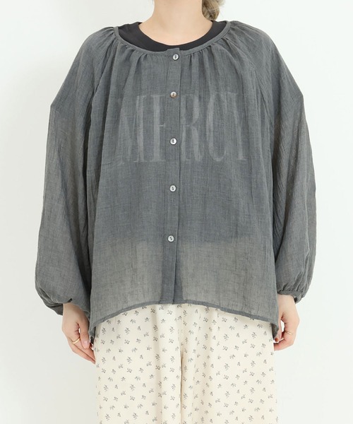 HEART MARKET(ハートマーケット)の「ふんわりシアーブラウス(シャツ/ブラウス・レディース・グレイッシュベージュ/グリーン/ブラック/レッド/チャコール・FREE)」の10枚目の写真
