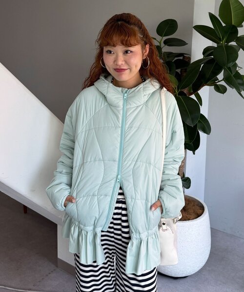 CIAOPANIC(チャオパニック)の「裾フリルウェーブキルトパフジャケット(ダウンジャケット/コート・レディース・ミント/オレンジ/ベージュ・FREE)」の13枚目の写真