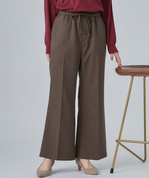 SHOO・LA・RUE（シューラルー）の「【S-LL】美脚見えが叶う センタープレスフレアパンツ（その他パンツ・レディース・ブラウン系/ダークグレー/ブラック・04/03/02/01）」の3枚目の写真