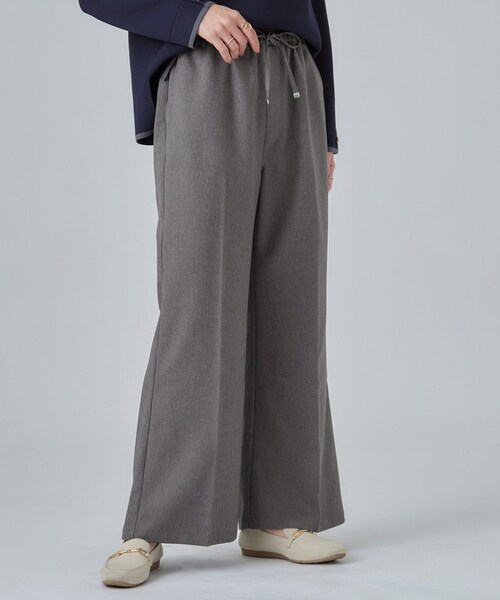 SHOO・LA・RUE（シューラルー）の「【S-LL】美脚見えが叶う センタープレスフレアパンツ（その他パンツ・レディース・ブラウン系/ダークグレー/ブラック・04/03/02/01）」の21枚目の写真