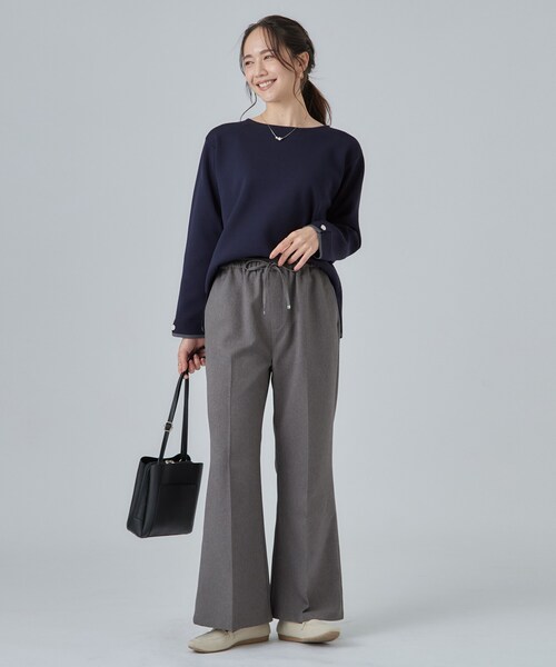 SHOO・LA・RUE（シューラルー）の「【S-LL】美脚見えが叶う センタープレスフレアパンツ（その他パンツ・レディース・ブラウン系/ダークグレー/ブラック・04/03/02/01）」の16枚目の写真