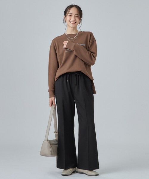 SHOO・LA・RUE（シューラルー）の「【S-LL】美脚見えが叶う センタープレスフレアパンツ（その他パンツ・レディース・ブラウン系/ダークグレー/ブラック・04/03/02/01）」の20枚目の写真