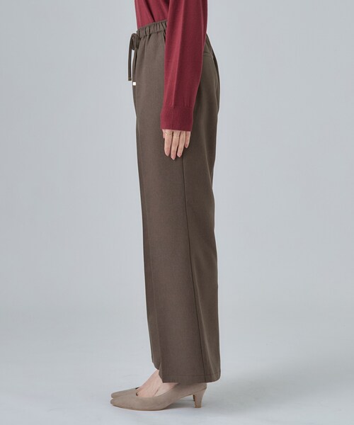 SHOO・LA・RUE（シューラルー）の「【S-LL】美脚見えが叶う センタープレスフレアパンツ（その他パンツ・レディース・ブラウン系/ダークグレー/ブラック・04/03/02/01）」の4枚目の写真
