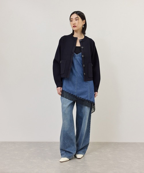ADAM ET ROPE'(アダムエロペ)の「【サステナブル】フォルムスリーブクルーネックカーディガン(カーディガン/ボレロ・レディース・チャコールグレー/ダークブラウン/ネイビー/パープル/ブラック・FREE)」の9枚目の写真