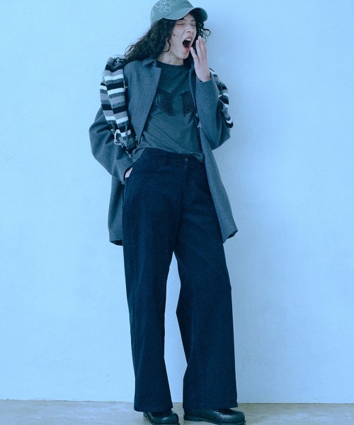 leinwande(ラインヴァンド)の「Easy Work Trousers / イージーワークトラウザー(その他パンツ・レディース・BROWN/Navy/Beige・MEDIUM/SMALL)」の1枚目の写真