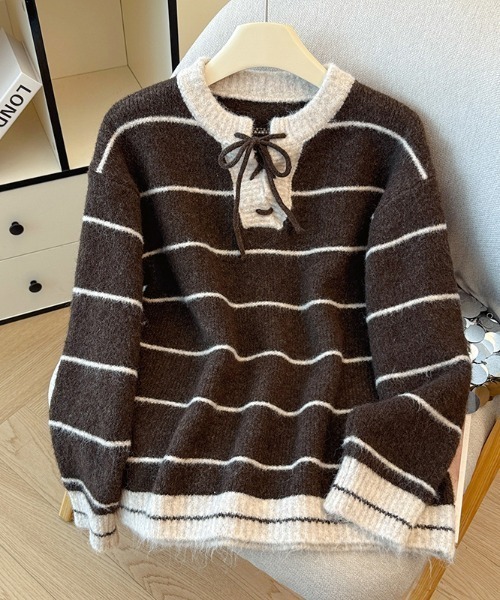 AMAJI(アマジ)の「ボーダー柄 ウール 配色切替 ニットトップス(ニット/セーター・レディース・ブラウン/ネイビー/ライトグレー/ベージュ・FREE)」の8枚目の写真
