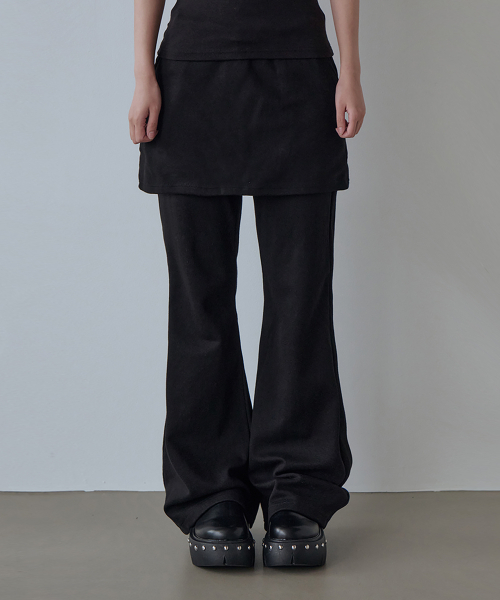 5OML(オーオーエムエル)の「スカートレイヤードbootカットパンツ(ブラック)(その他パンツ・レディース・ブラック・MEDIUM/LARGE)」の3枚目の写真