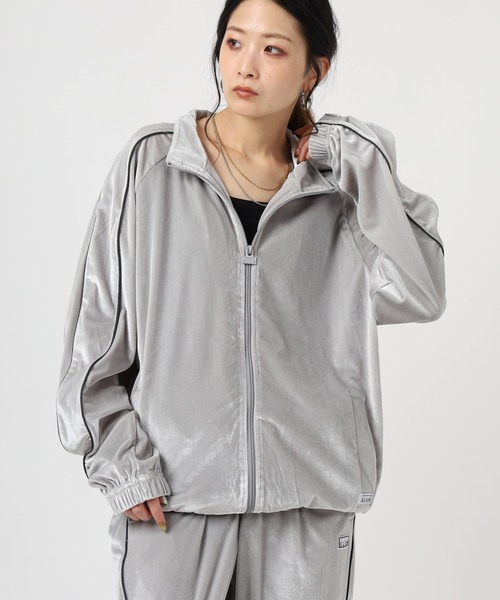 PRO CLUB (プロクラブ)の「PRO CLUB VELOUR TRACK JACKET サイドライン ベロアトラックジャケット セットアップ可(ジャージ・メンズ・シルバー/ブラック/ネイビー/ピンク・S/M/XL/XS/3XL/2XL)」の4枚目の写真