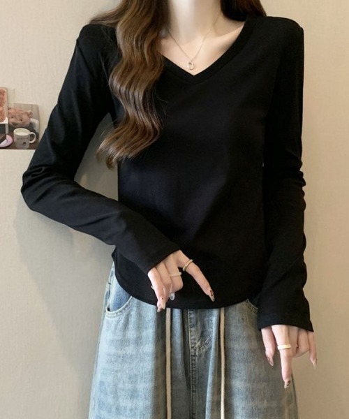 2ly2(トゥーリートゥー)の「Vネック 長袖カットソー ストレッチ トップス インナー(Tシャツ/カットソー・レディース・ブラック/ホワイト/ベージュ/グレー・FREE)」の7枚目の写真