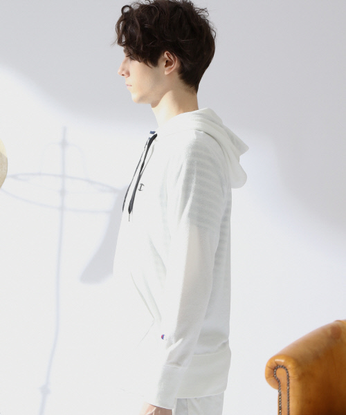 Champion（チャンピオン）の「【別注】【セットアップ対応】Champion パイル パーカー（パーカー・メンズ・グレー/ネイビー/ホワイト・3/2/4）」の4枚目の写真