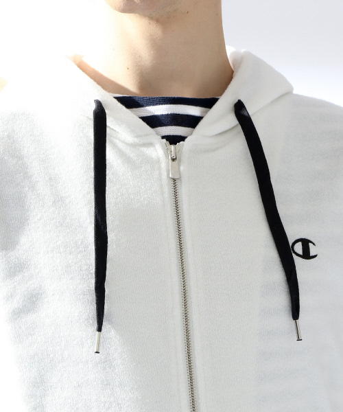 Champion（チャンピオン）の「【別注】【セットアップ対応】Champion パイル パーカー（パーカー・メンズ・グレー/ネイビー/ホワイト・3/2/4）」の6枚目の写真