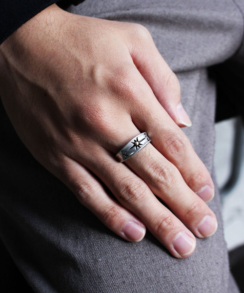 Vaya Con Dios（ヴァヤコンディオス）の「【VayaConDios/ ヴァヤコンディオス】ステンレス製ネイティブリング（リング・メンズ・シルバー/ブラック/アンティークシルバー・#17/#19/#21）」の12枚目の写真