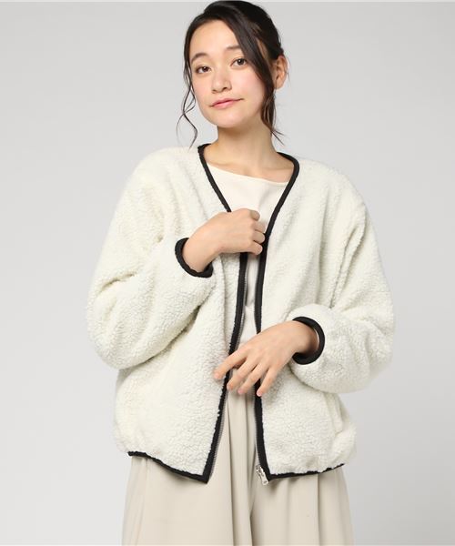 VENCEEXCHANGE（ヴァンスエクスチェンジ）の「ボアリバーシブルブルゾン               （ブルゾン・レディース・ホワイト/ブラック/オフホワイト・MEDIUM）」の2枚目の写真