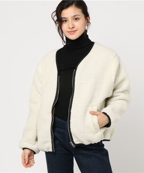 VENCEEXCHANGE（ヴァンスエクスチェンジ）の「ボアリバーシブルブルゾン               （ブルゾン・レディース・ホワイト/ブラック/オフホワイト・MEDIUM）」の3枚目の写真