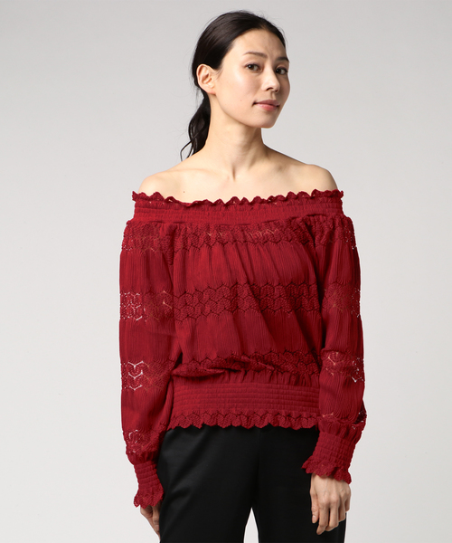 Earth Music Ecology アースミュージックアンドエコロジー の シャーリングオフショルダープルオーバー Tシャツ カットソー Wear