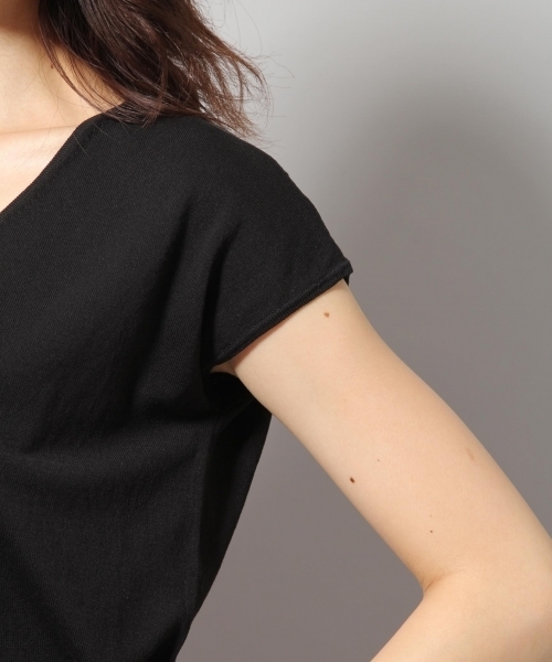 Andemiu(アンデミュウ)の「フレンチアクセツキニットプルオーバー792964(ニット/セーター・レディース・ブラック/グレー/レッド/オフホワイト・FREE)」の15枚目の写真