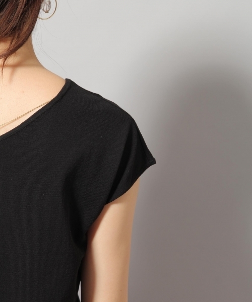 Andemiu(アンデミュウ)の「フレンチアクセツキニットプルオーバー792964(ニット/セーター・レディース・ブラック/グレー/レッド/オフホワイト・FREE)」の19枚目の写真