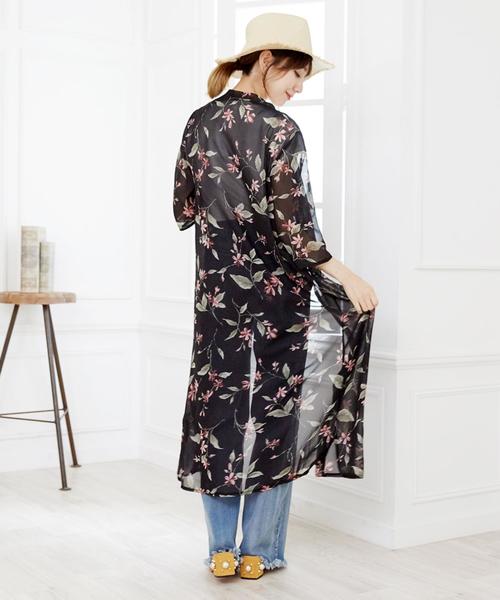 Girly Doll(ガーリードール)の「選べる着丈花柄UVケア マキシガウン シフォン(カーディガン/ボレロ・レディース・レッド系その他/ブラック系その他/グリーン系その他/ブルー系その他/イエロー系その他/ブラック系その他2/ブラック系その他3/ブルー系その他2/ホワイト系その他/ホワイト系その他4/ホワイト系その他6/ホワイト系その他3/ホワイト系その他5/ブラック系その他4/ブラック系その他5/ホワイト系その他2/グリーン/レオパード/ブルー系その他3/ベージュ系その他/ドット・M/L)」の9枚目の写真