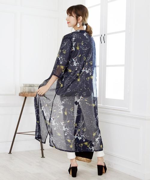 Girly Doll(ガーリードール)の「選べる着丈花柄UVケア マキシガウン シフォン(カーディガン/ボレロ・レディース・レッド系その他/ブラック系その他/グリーン系その他/ブルー系その他/イエロー系その他/ブラック系その他2/ブラック系その他3/ブルー系その他2/ホワイト系その他/ホワイト系その他4/ホワイト系その他6/ホワイト系その他3/ホワイト系その他5/ブラック系その他4/ブラック系その他5/ホワイト系その他2/グリーン/レオパード/ブルー系その他3/ベージュ系その他/ドット・M/L)」の16枚目の写真