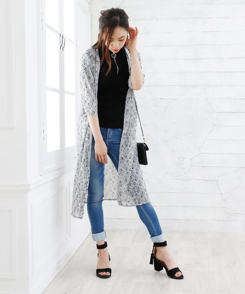 Girly Doll(ガーリードール)の「選べる着丈花柄UVケア マキシガウン シフォン(カーディガン/ボレロ・レディース・レッド系その他/ブラック系その他/グリーン系その他/ブルー系その他/イエロー系その他/ブラック系その他2/ブラック系その他3/ブルー系その他2/ホワイト系その他/ホワイト系その他4/ホワイト系その他6/ホワイト系その他3/ホワイト系その他5/ブラック系その他4/ブラック系その他5/ホワイト系その他2/グリーン/レオパード/ブルー系その他3/ベージュ系その他/ドット・M/L)」の6枚目の写真