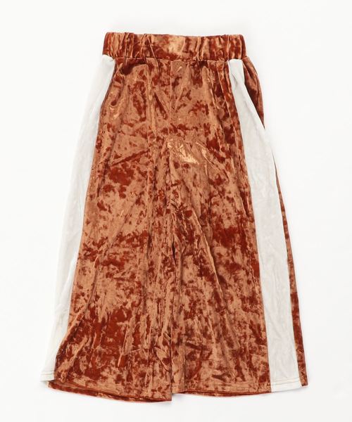 THE CASUAL(カジュアル)の「クラッシュベロア サイドラインワイドパンツ キッズ(その他パンツ・キッズ・ブラック/テラコッタ/カーキ・120cm/140cm/160cm/110cm/130cm/150cm)」の11枚目の写真