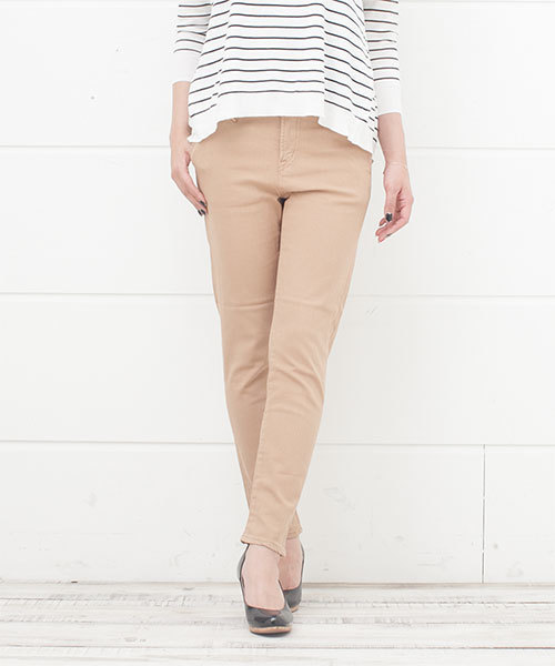 NANO universe（ナノユニバース）の「×FF/カラーjegginnypants（スラックス・レディース・オフホワイト/ベージュ/グレー/ブルー/レッド系その他/ブラック・30/32/34/36）」の5枚目の写真