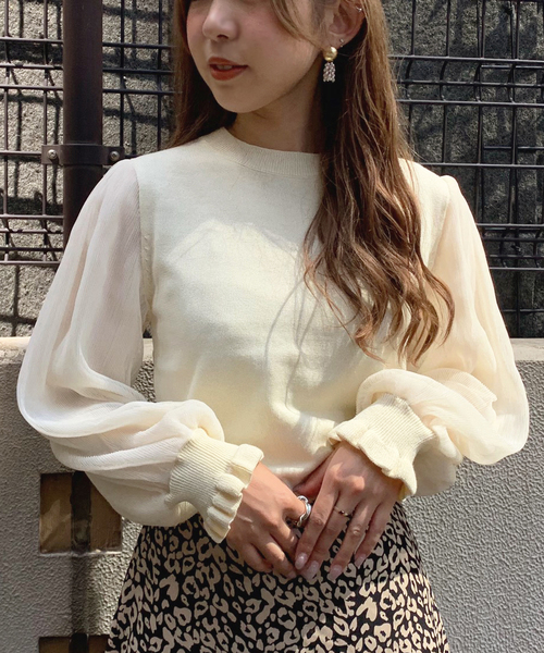 apres jour mignon(アプレジュールミニョン)の「袖チュールプリーツニット【ZOZOTOWN限定アイテム】(ニット/セーター・レディース・ブラック/アイボリー/ラベンダー・フリー)」の4枚目の写真